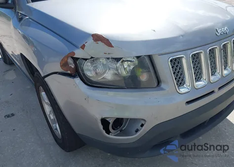 2017 Jeep Compass Latitude Fwd z USA, uszkodzony, nr VIN 1C4NJCEA2HD115564